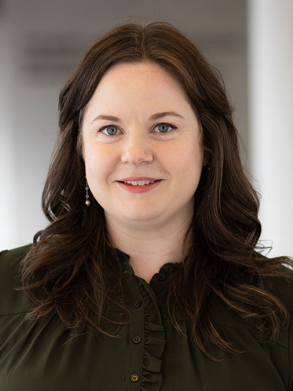 Dr. Claire Hoogendoorn